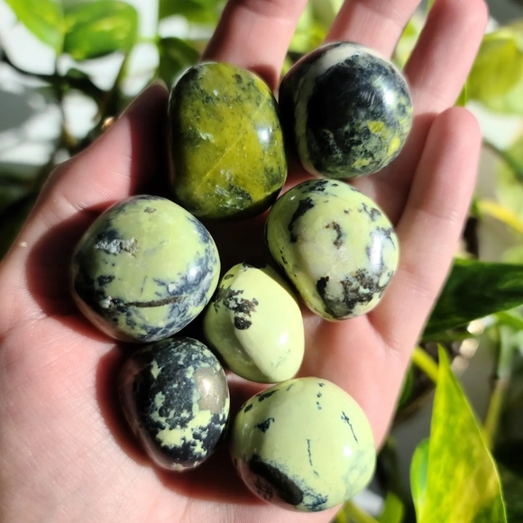 Serpentine tumbles - Picture 3 of 3